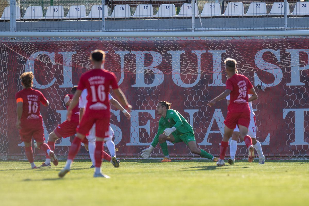 A început turul 3 din Cupa României » CSA Steaua, calificare dramatică la loviturile de departajare. Dinamo s-a distrat cu Tunari. Toate rezultatele