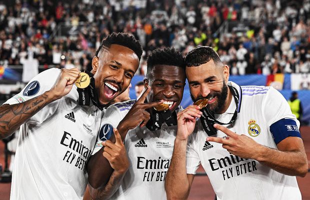 Ironii marca „blanco” » Pozele postate de Vinicius și Benzema, imediat după fluierul final din Bayern - Barcelona: „Noapte bună!”