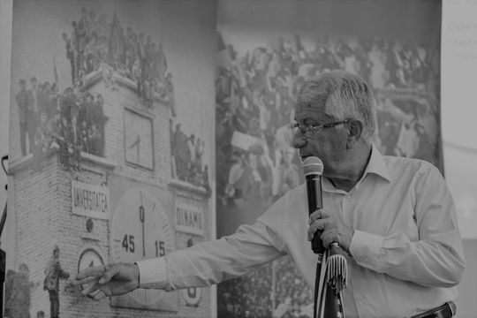 Nicolae Zamfir, fostul antrenor al Universității Craiova, a murit azi, la 77 de ani.