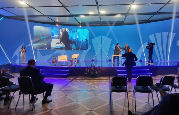 Un jandarm român a semnat primul acord de cooperare dintre European Think Thank și UEFA