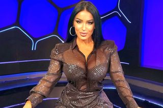 Sexy jurnalista kosovară a izbucnit și a revenit cu noi detalii din scandal: „Ce să facem, știți cine e al treilea om de la UEFA?”