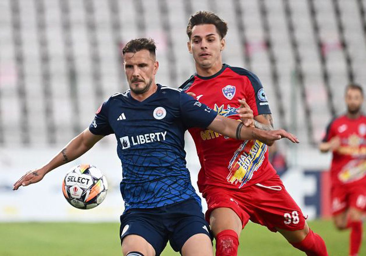 Gloria Buzău și Oțelul Galați au terminat la egalitate în Crâng » Eugen Neagoe și Dorinel Munteanu s-au anihilat reciproc