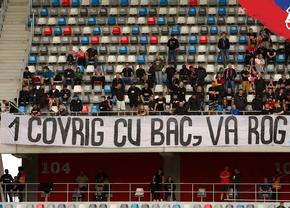 Ultrașii Stelei l-au ironizat pe Ciolacu: „Un covrig cu BAC, vă rog!”