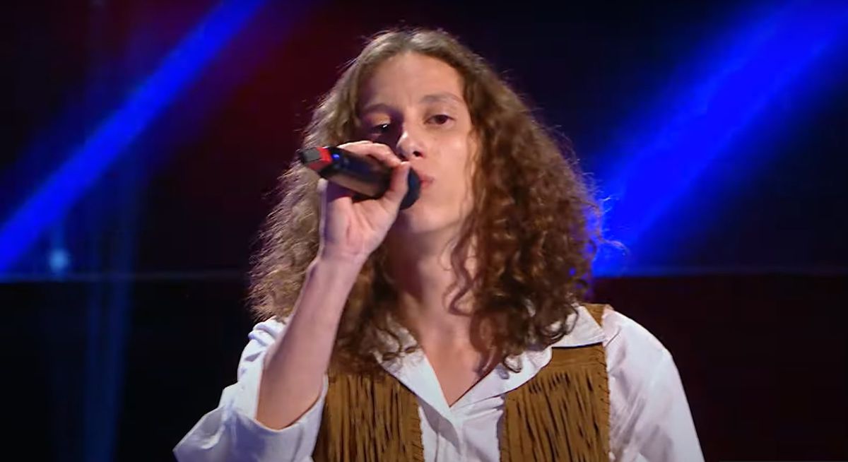 A urcat pe scena de la Vocea României și nimeni nu și-a dat seama că e fiul legendei sportului românesc