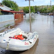 Mai multe localități din Galați, printre care și Pechea, au fost acoperite de ape în urma inundațiilor provocate de ciclonul Boris / Sursă foto: Facebook