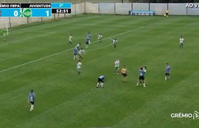 Diego Costa, mai agresiv ca niciodată » A sărit să-și strângă de gât un adversar în timp ce evolua într-un meci de la U20