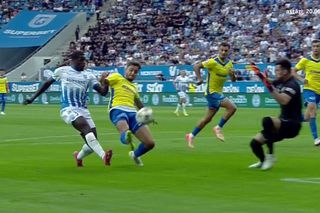 Farul, făcută KO de atacanții lui Rădoi » Nsimba, „Jucătorul lunii august” pe GSP.ro, a lovit din nou!