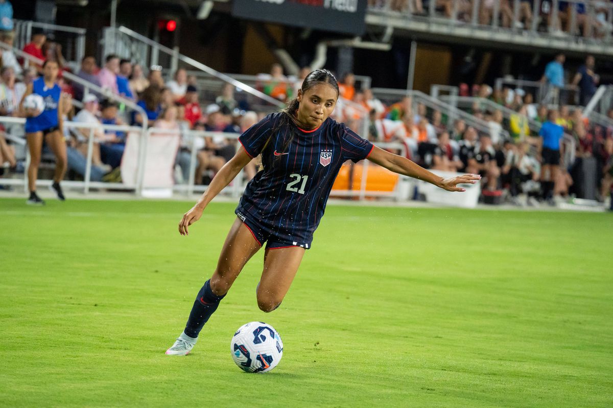 „Explozie” în fotbalul feminin! Cele mai scumpe 4 transferuri din istorie s-au făcut în 2025