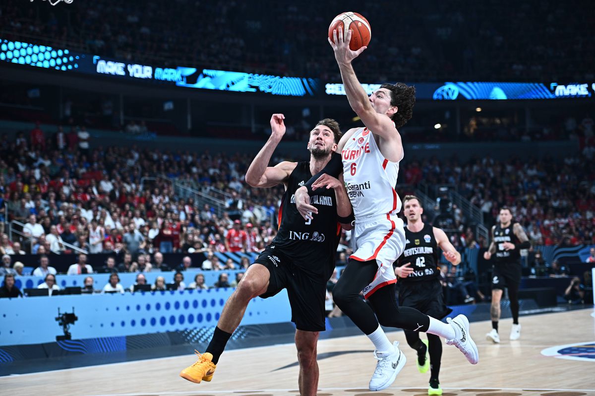 Pentru prima oară după 1993, Germania este campioana Europei la baschet masculin » Caracter remarcabil arătat în finala cu Turcia