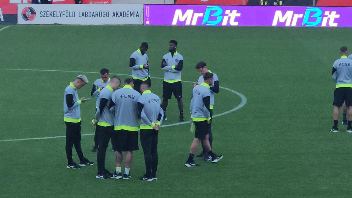 Imagini înainte de Csikszereda - FCSB