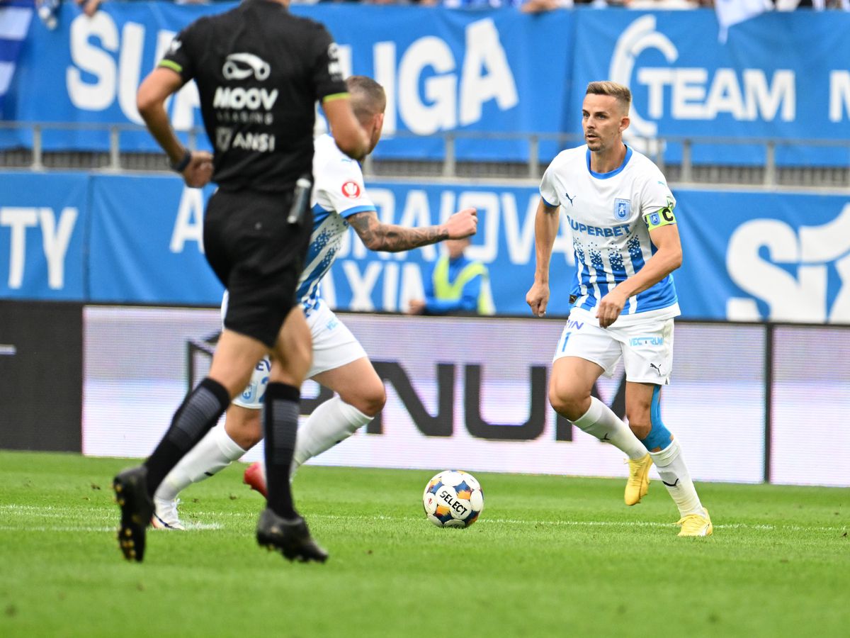 Lider solid: Universitatea Craiova nu i-a lăsat nicio șansă Farului! Clasamentul în Superliga: ritm infernal propus de olteni