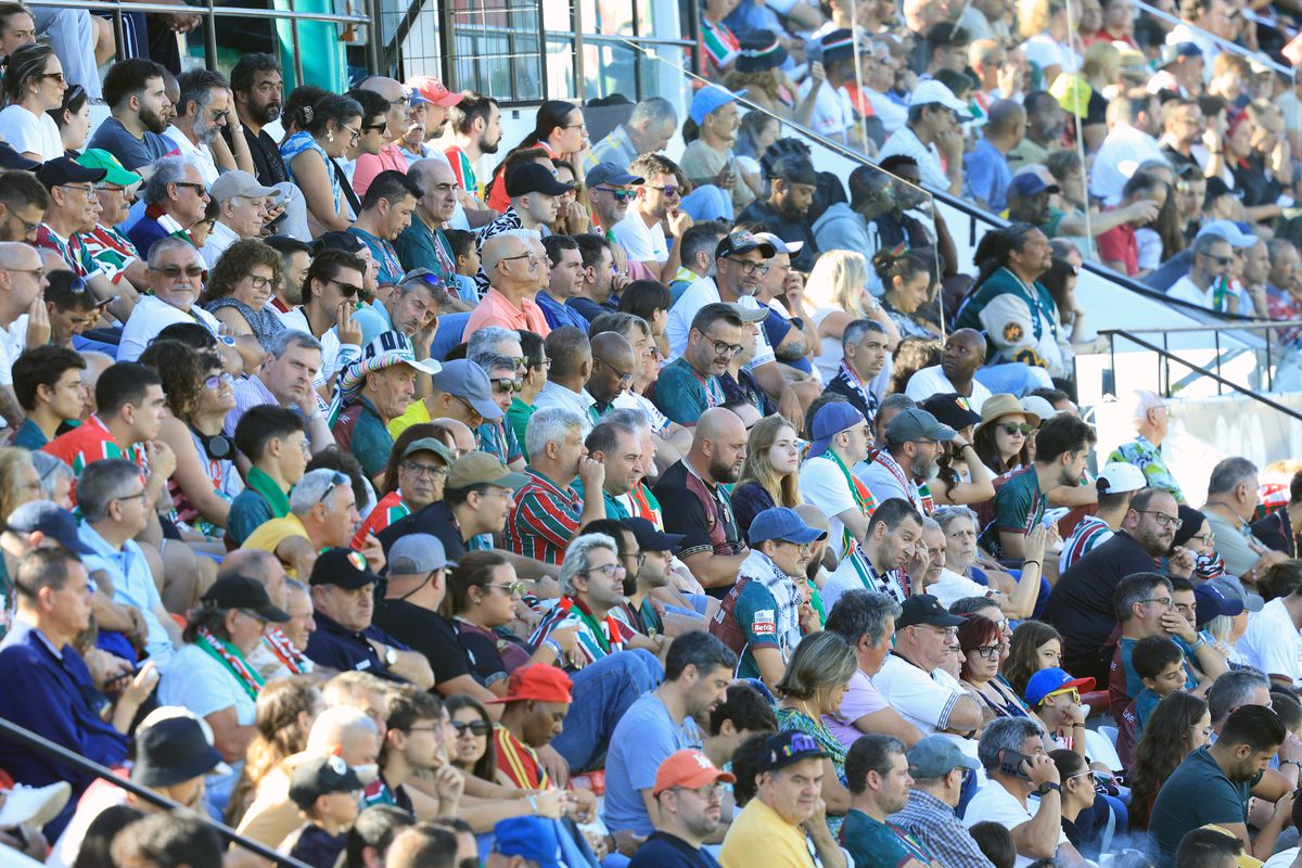 Estrela ca respiro, Amadora ca metaforă a periferiei » Lumea lui Ianis Stoica după ce a părăsit România