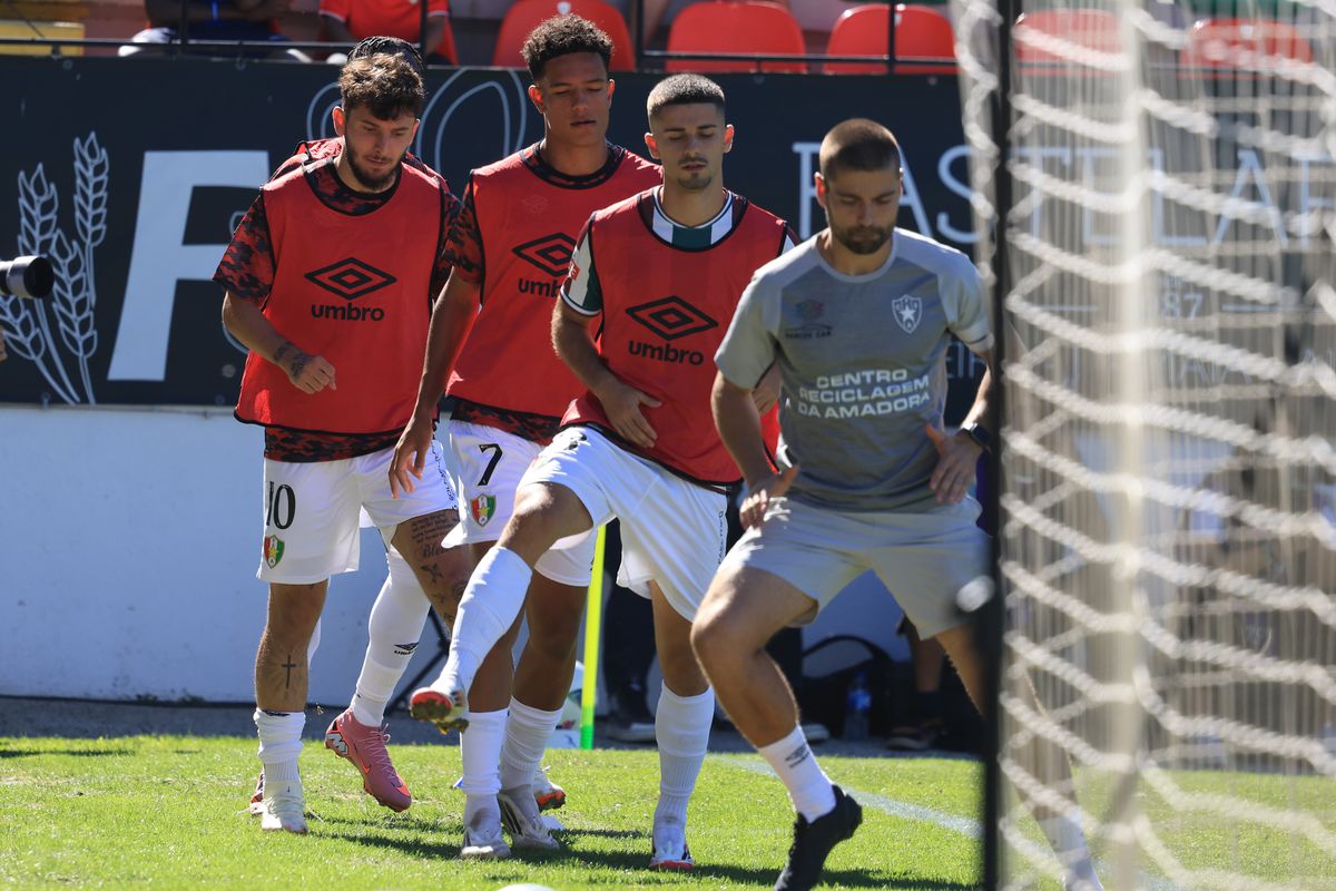 GSP, în dialog cu antrenorul lui Ianis Stoica în zi de meci: „Să nu uităm un lucru”