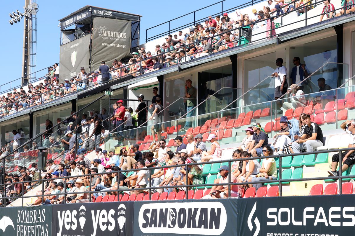 Estrela ca respiro, Amadora ca metaforă a periferiei » Lumea lui Ianis Stoica după ce a părăsit România