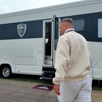Campionul mondial, în rulotă!