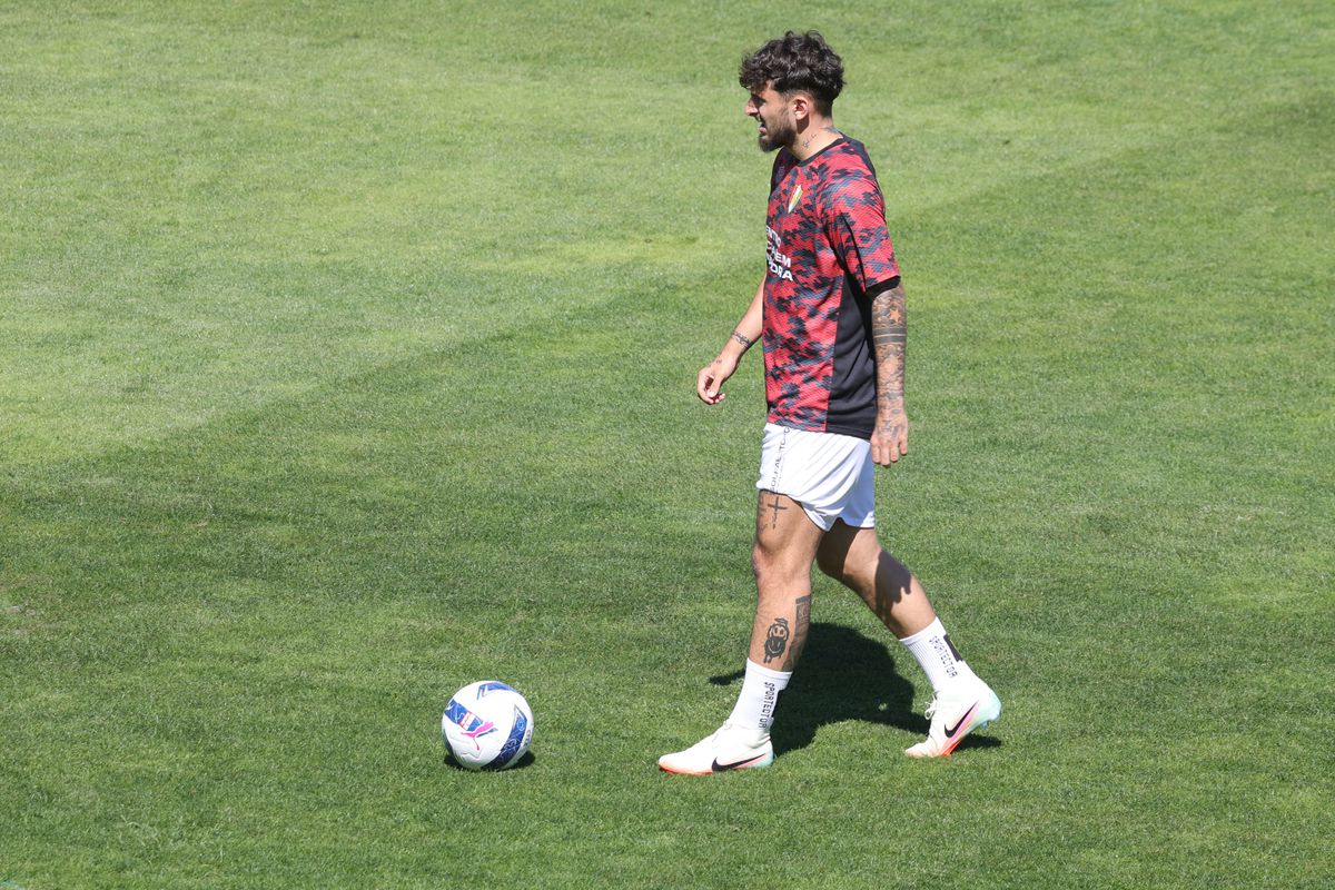 GSP, în dialog cu antrenorul lui Ianis Stoica în zi de meci: „Să nu uităm un lucru”