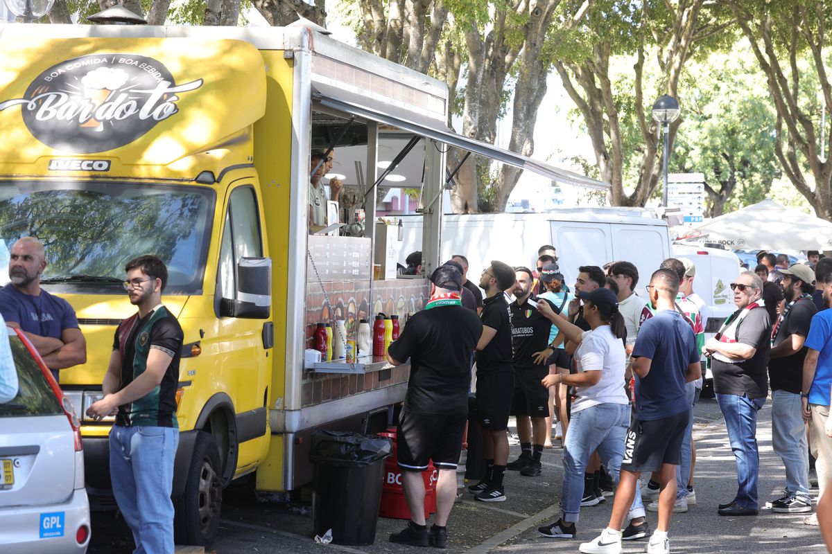 Estrela ca respiro, Amadora ca metaforă a periferiei » Lumea lui Ianis Stoica după ce a părăsit România