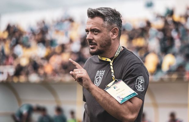 Scene curioase în Liga 2: antrenor secund pe post de „principal”, cu ecuson de „medic” cu nume de femeie