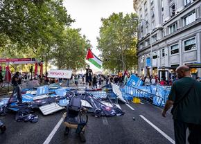 Scene nemaivazute in Turul Spaniei: protestatarii pro-palestinieni au dus la anularea etapei din Madrid