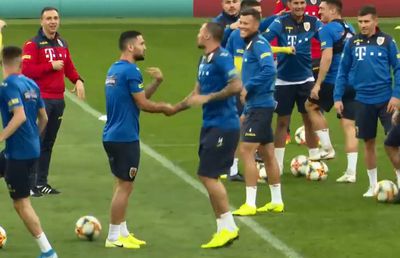 ROMÂNIA - NORVEGIA // VIDEO + FOTO Emoții la antrenamentul României » Tătărușanu aproape să îl facă KO pe Mogoș
