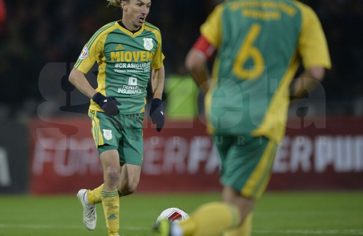 EXCLUSIV ȘOCANT! Fotbalistul cu 60 de meciuri în Liga 1 a recunoscut abia acum: „Nu văd nimic cu ochiul drept. Întuneric! De-aia m-a și refuzat Dinamo”