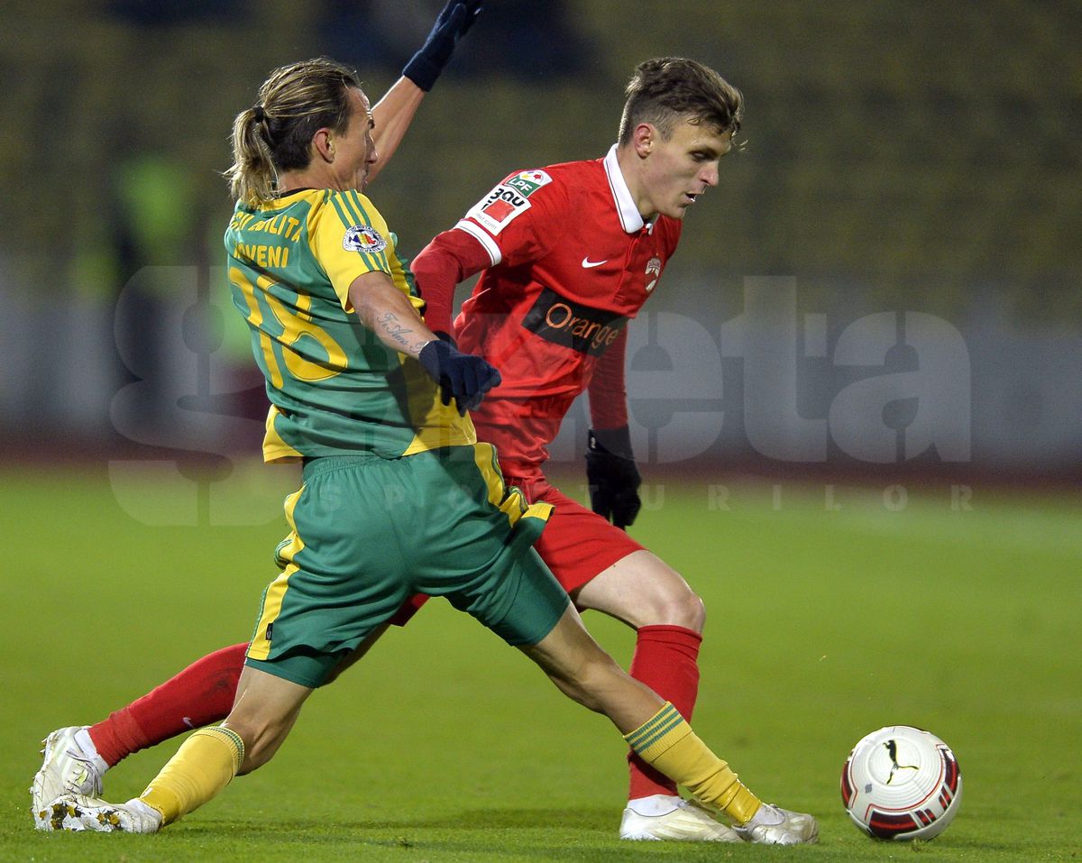 EXCLUSIV ȘOCANT! Fotbalistul cu 60 de meciuri în Liga 1 a recunoscut abia acum: „Nu văd nimic cu ochiul drept. Întuneric! De-aia m-a și refuzat Dinamo”