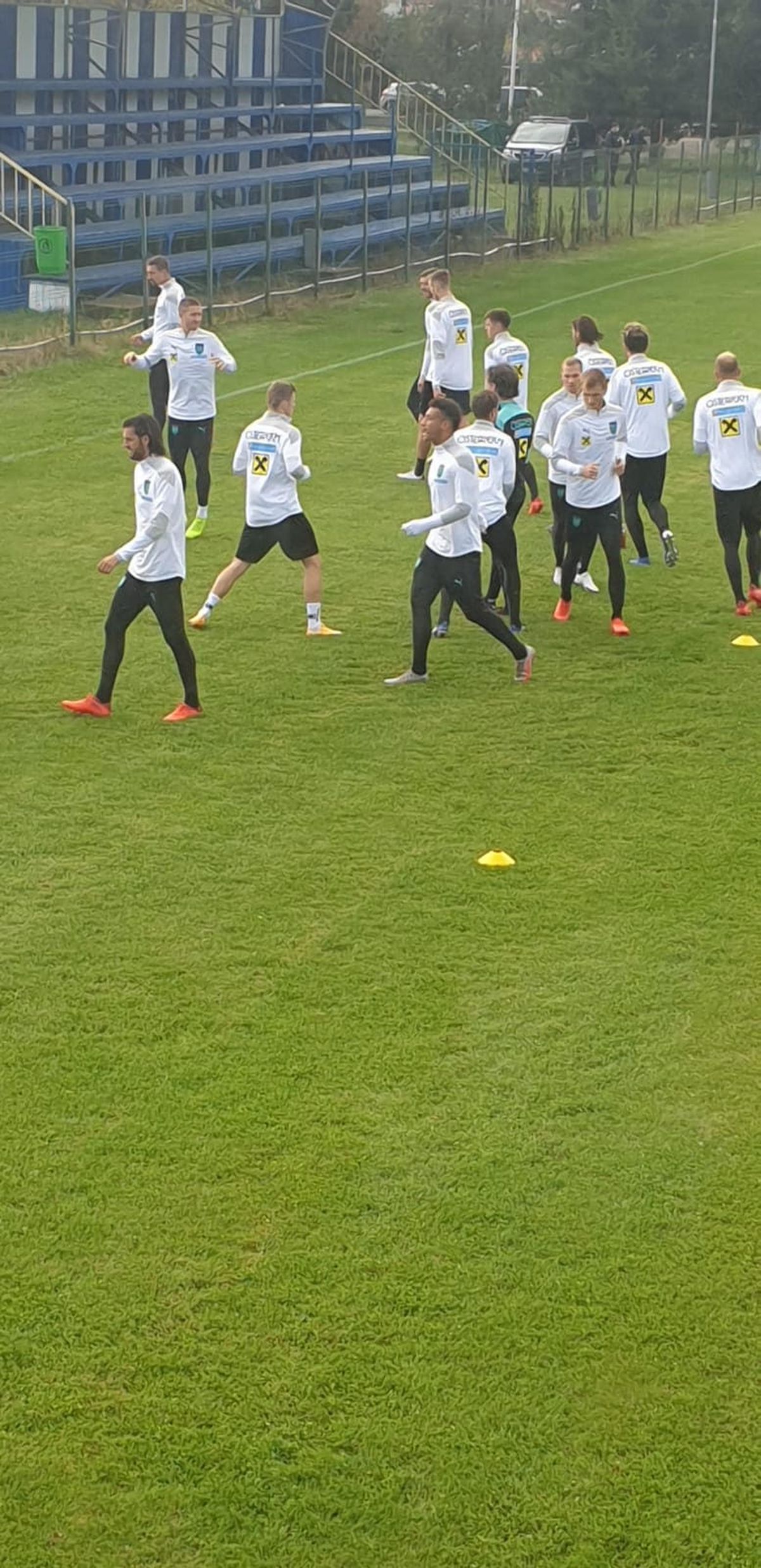 ROMÂNIA - AUSTRIA. EXCLUSIV/FOTO Alaba și starurile lui Foda s-au antrenat la Păulești, pe terenul derby-ului cu Bănești - Urleta :)