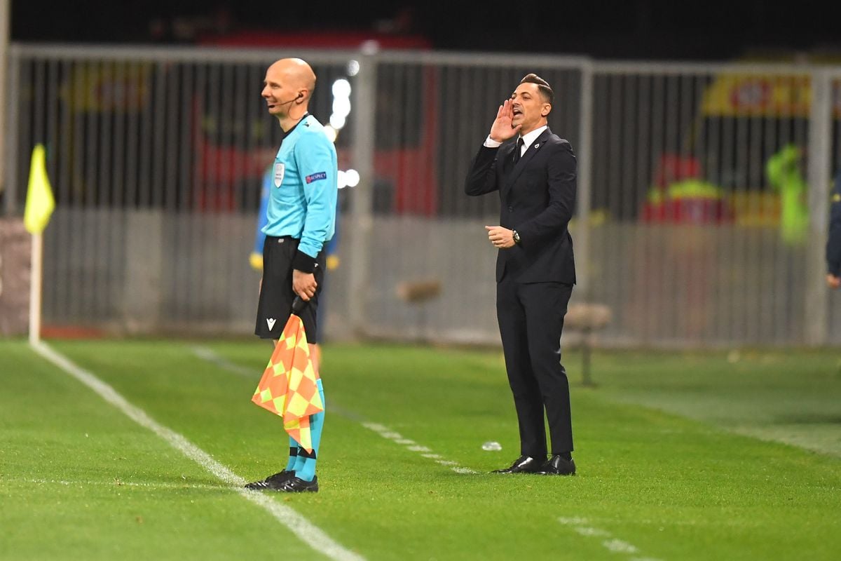 ROMÂNIA - AUSTRIA 0-1. Marius Șumudică e de părere că asta a fost greșeala lui Mirel Rădoi: „N-au adus niciun plus” + „Tricolorul” remarcat de antrenorul lui Gaziantep