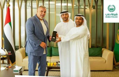 Cosmin Olăroiu și-a recuperat ceasul furat care costă o avere » Poliția l-a găsit pe alt continent + 3 suspecți au fost deja reținuți