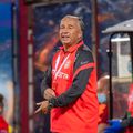 Dan Petrescu, 53 de ani, antrenorul lui CFR Cluj, are în sfârșit tot lotul la dispoziție.