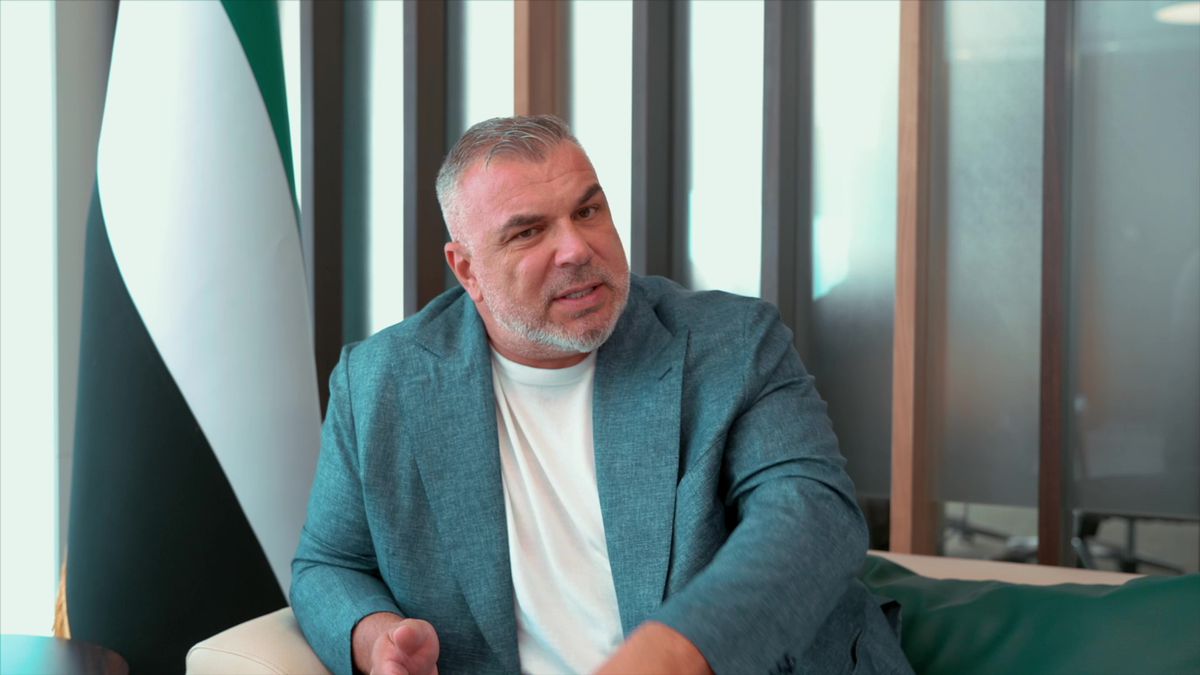 Cosmin Olăroiu și-a recuperat ceasul furat care costă o avere » Poliția l-a găsit pe alt continent + 3 suspecți au fost deja reținuți