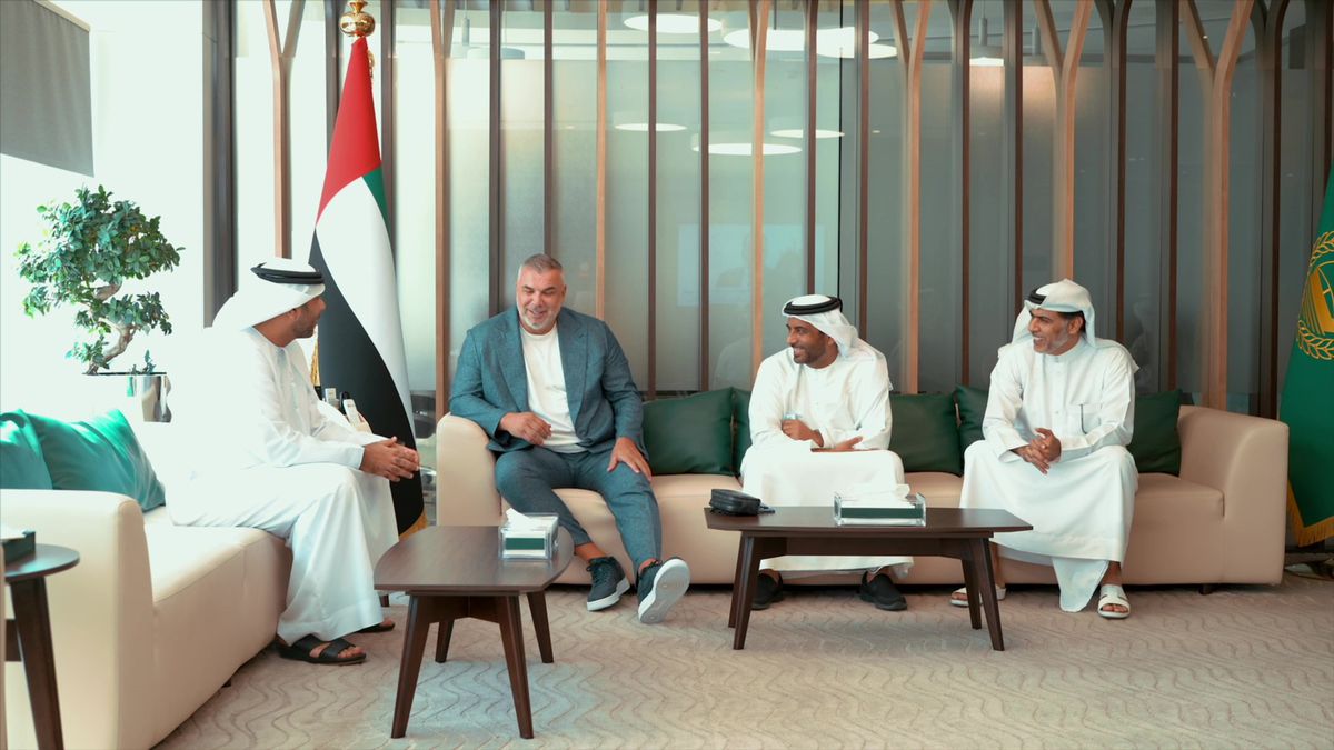 Cosmin Olăroiu și-a recuperat ceasul furat care costă o avere » Poliția l-a găsit pe alt continent + 3 suspecți au fost deja reținuți