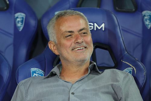 Jose Mourinho (59 de ani) a ironizat ocupantele locurilor 3 din grupele Ligii Campionilor, formații care vor retrograda în „șaisprezecimile” Europa League.