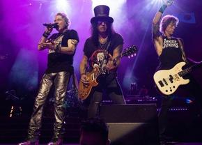 Dinamovistul care cântă la chitară: „Sunt fan Slash. Trupa mea de suflet e Scorpions, dar îmi plac mult și GunsNRoses, și Metallica”