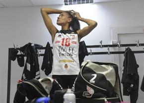 Din familie româno-nigeriană, a cucerit 12 titluri, a jucat o finală de Liga Campionilor, iar acum se retrage: „Am zis: «Doamne, ce urât e în Moldova!». Mentalitatea e diferită față de cea a ardelenilor”