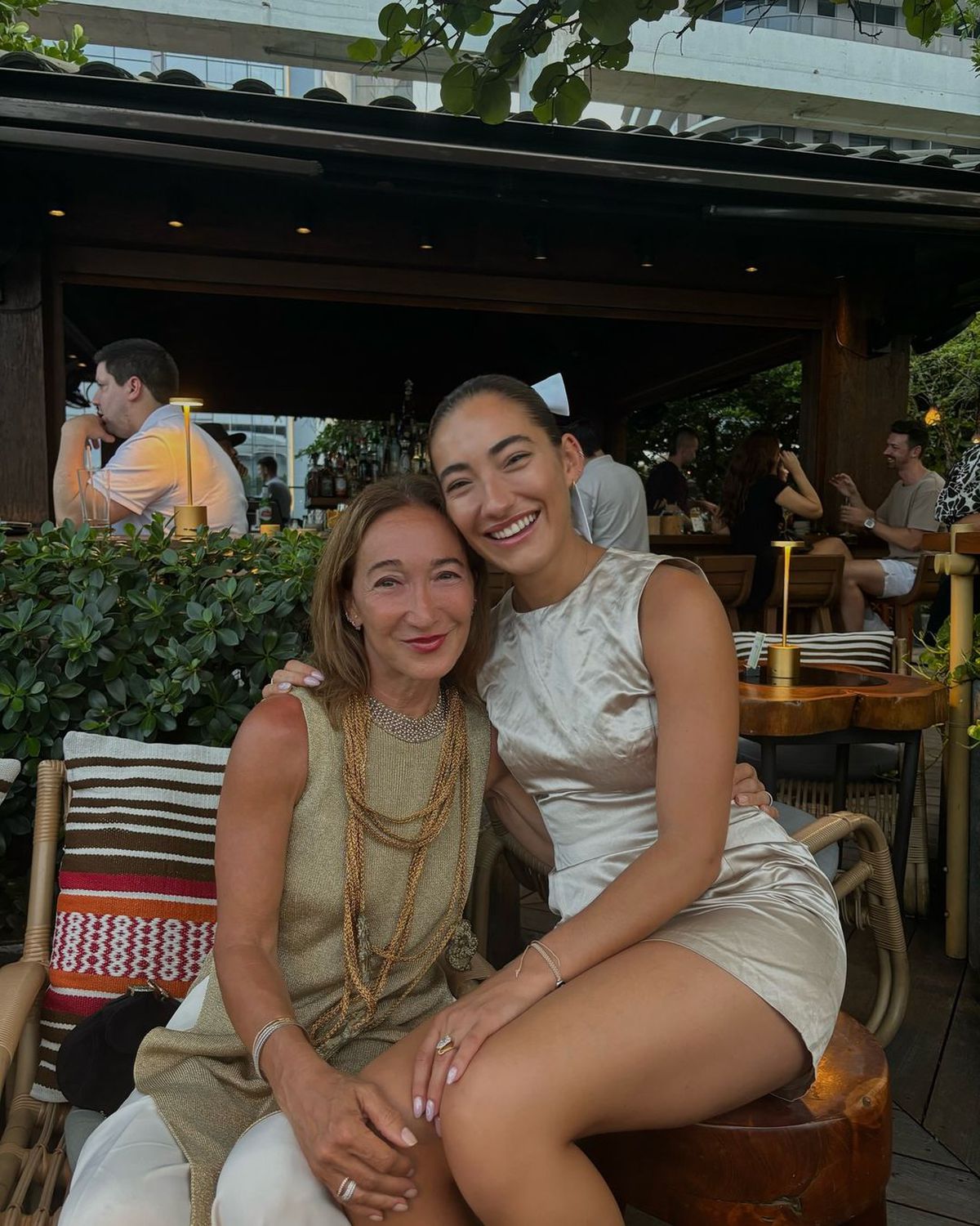 Fiica lui Jose Mourinho a atras toate privirile la Coachella: „Ce-i cu acel abdomen?”