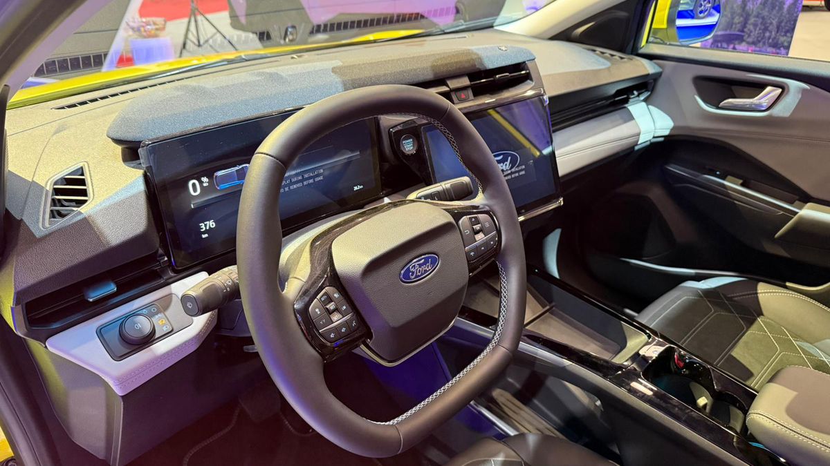 Prima mașină electrică 100% românească este mai ieftină decât Dacia Duster » Bateriile sunt fabricate la Craiova!