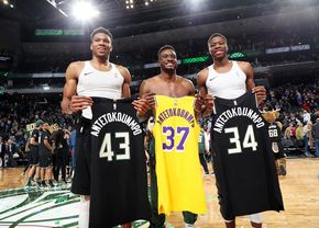 Moment istoric în NBA » Trei frați în aceeași echipă