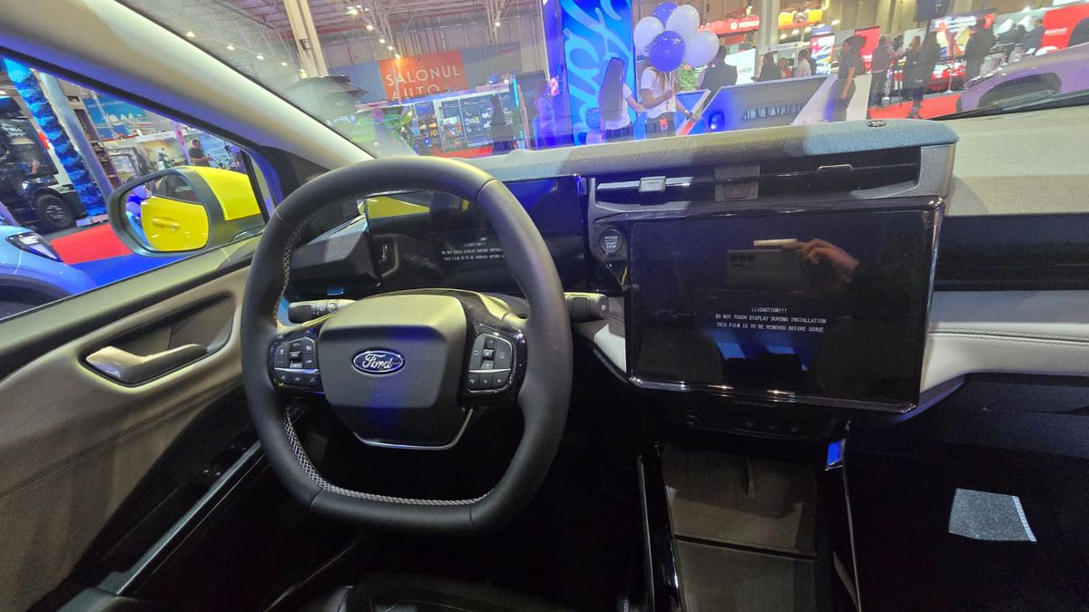 Prima mașină electrică 100% românească este mai ieftină decât Dacia Duster » Bateriile sunt fabricate la Craiova!