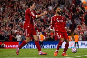 Arne Slot s-a răzgândit în privința atacantului lui Liverpool