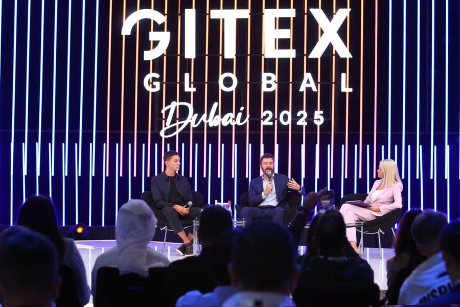 „Victoria e o senzație ce dă dependență” » David Popovici, mesaj motivațional pe o scenă din Dubai: „Nu așteptați momentul perfect, săriți”