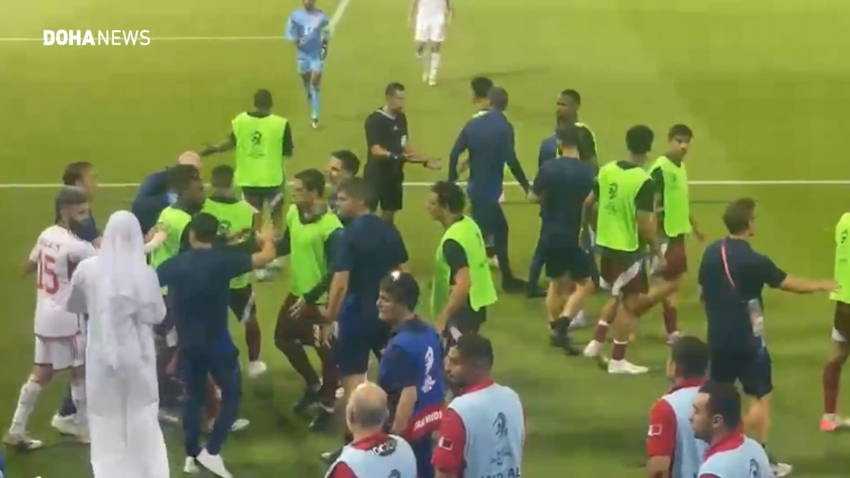 Incidente în timpul meciului Qatar - Emiratele Arabe Unite