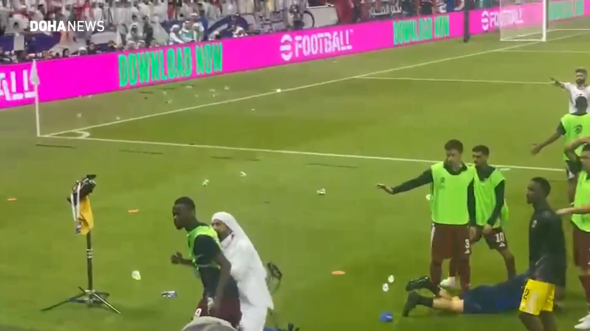 Incidente în timpul meciului Qatar - Emiratele Arabe Unite