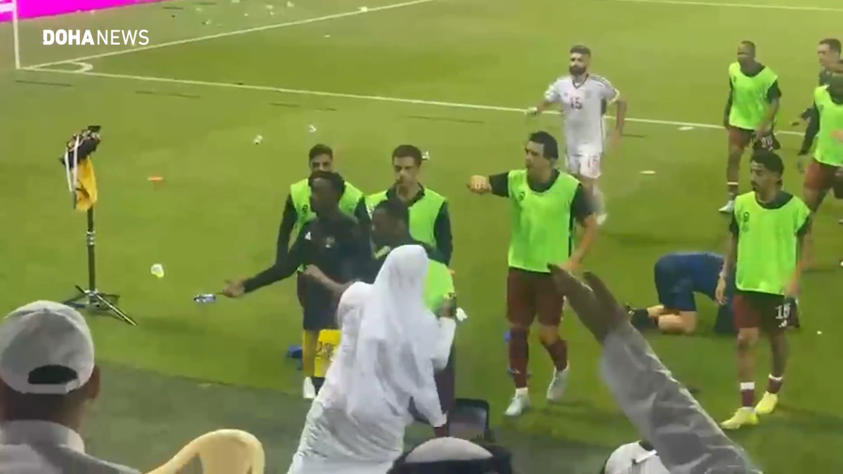Incidente în timpul meciului Qatar - Emiratele Arabe Unite