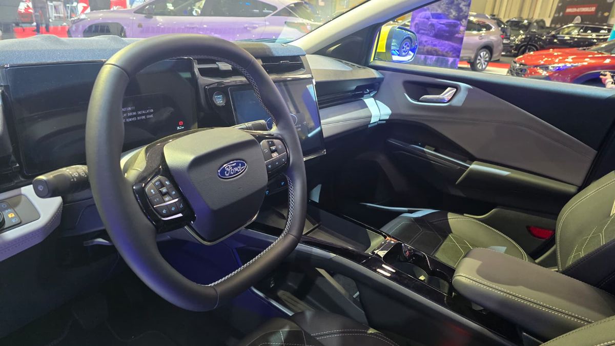 Prima mașină electrică 100% românească este mai ieftină decât Dacia Duster » Bateriile sunt fabricate la Craiova!