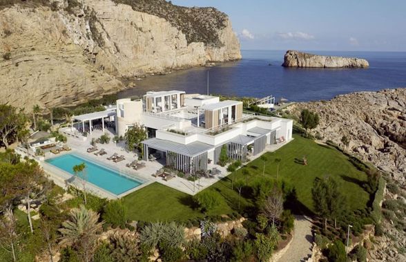 Vila lui Lionel Messi din Ibiza, în pericol de a fi demolată!