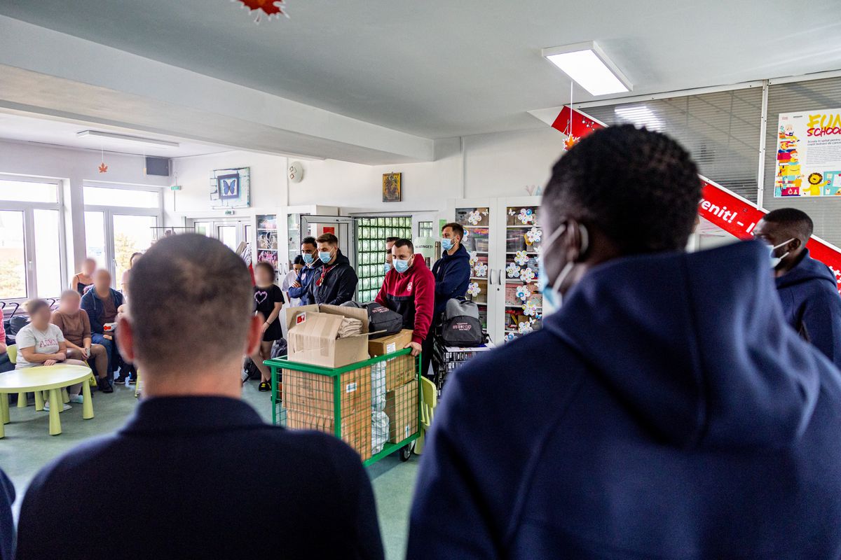 Momente speciale la Cluj » Jucătorii de la CFR au adus zâmbete și speranță copiilor de la Institutul Oncologic