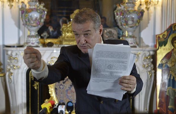 Mai rău decât Becali » Un controversat milionar a cumpărat o echipă din Anglia, a adus 15 jucători, a dat afară antrenorul și s-a numit pe el principal. Totul într-o singură zi!