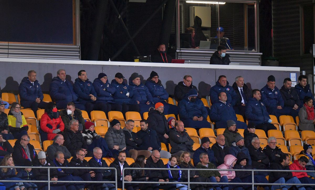 Marica nu-l menajează pe Rădoi » Un nou episod în „războiul” celor doi: „E cel mai privilegiat antrenor din istoria României! El îi judecă pe alții?!”