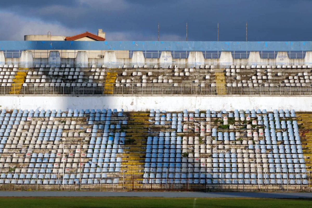 Ultimele licăriri ale stadionului Farul » Imagini dezolante cu arena pe care România bătea Olanda în urmă cu 15 ani